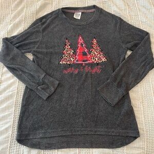 Royce Gray Christmas Sweater M Merry & Bright Cheetah Plaid Trees